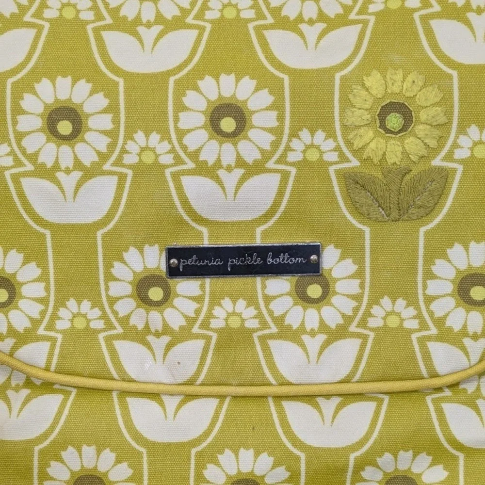 Petunia Pickle Bottom Boxy Flower Print Embroidered Diaper Bag‎ w Changing Pad